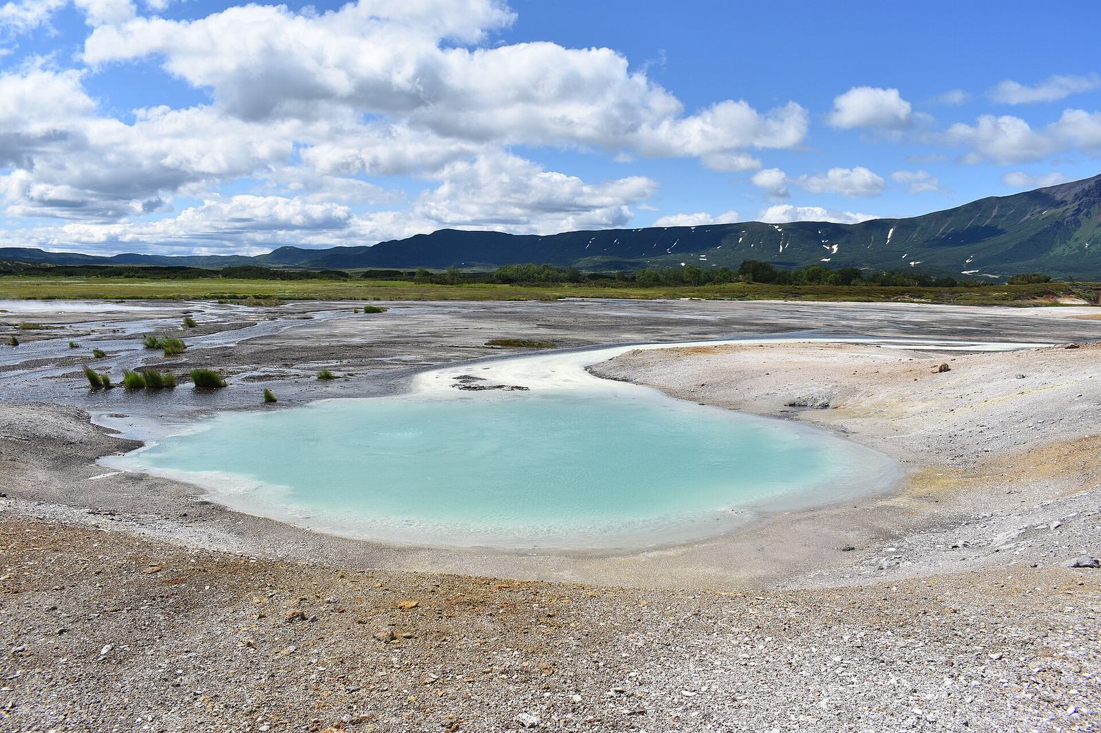 Uzon Caldera thermal fields